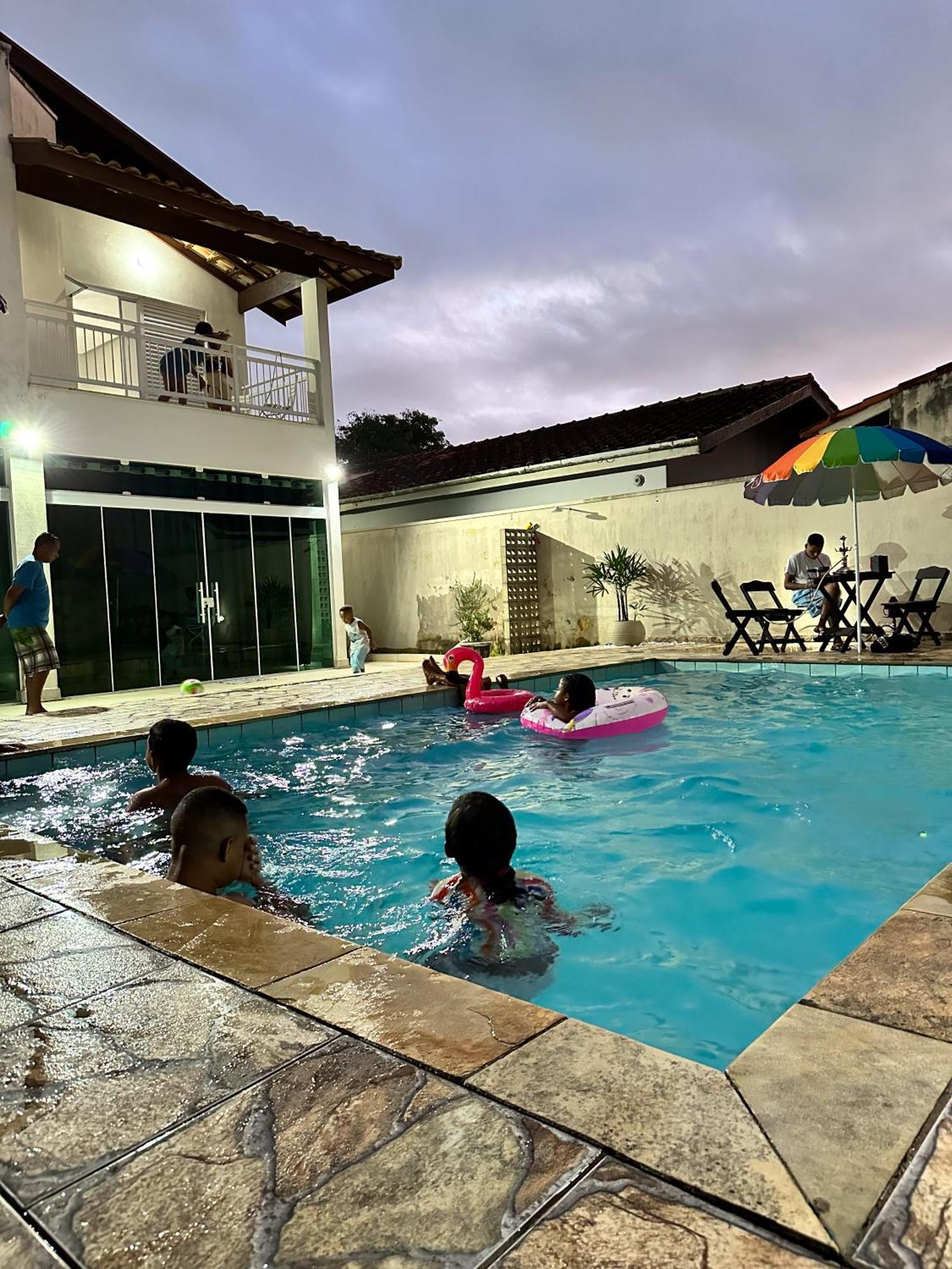 Hostel Familia Castor Itanhaem Exterior photo