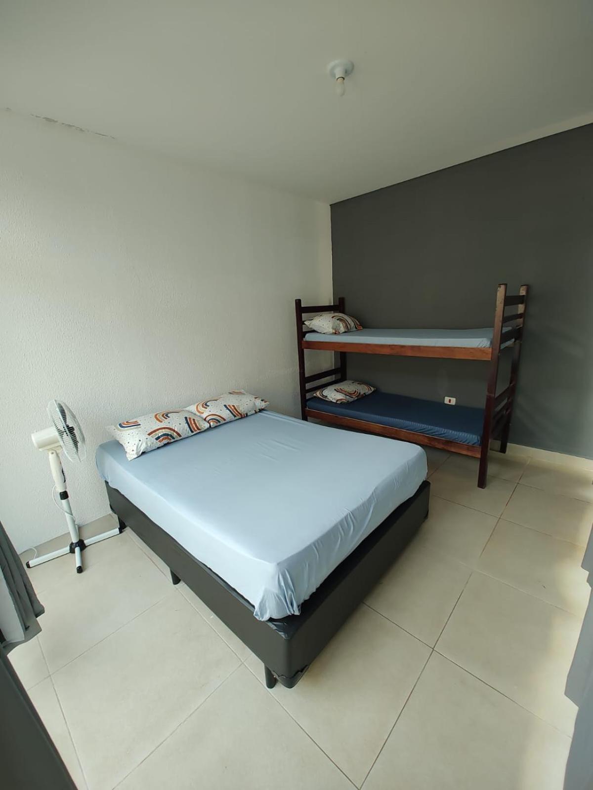 Hostel Familia Castor Itanhaem Exterior photo